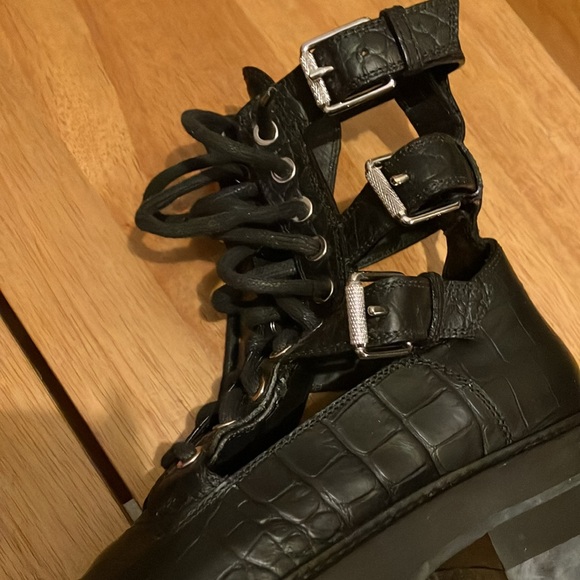 AMIRI CUT OUT COMBAT BOOT - Picture 5 of 12